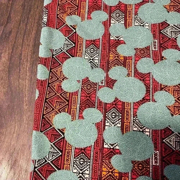 Disney LuLaRoe Mickey Mouse Aztec Pencil Skirt Vibrant Colorful‎ Pattern B56 - Picture 3 of 6